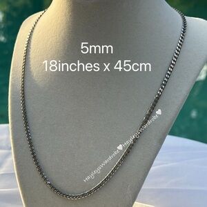 Stainless Steel Unisex Cuban Link Chain 18” 5mm